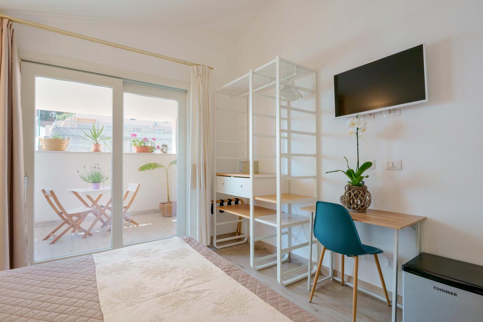 Domo Green House Villasimius Exterior photo